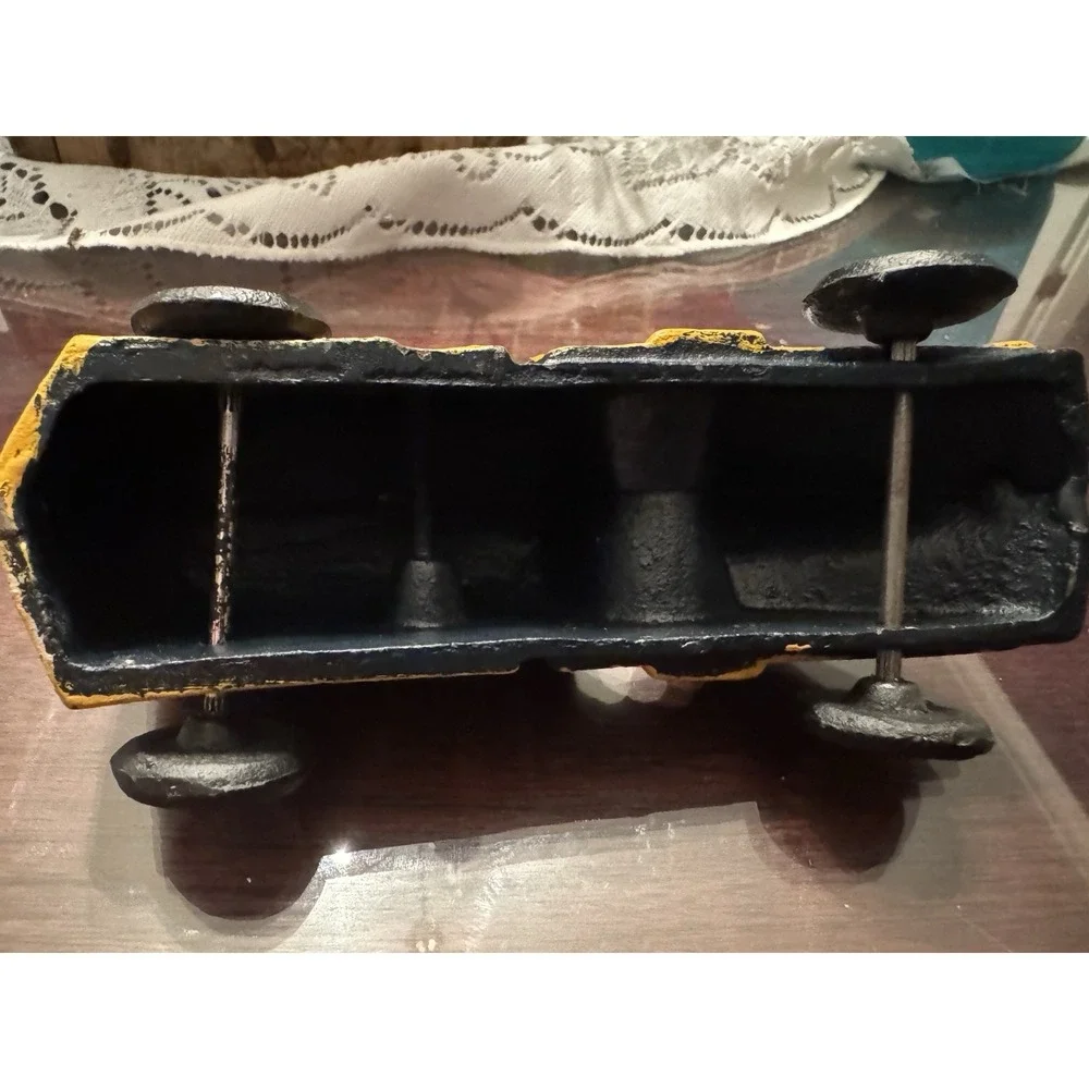 Vintage Possible Hubely Cast Iron Indy/Boat Tail #5 Race Car Toy